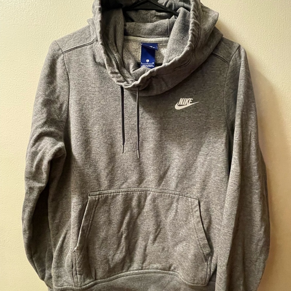 Nike Men's Heather Gray Pullover Hoodie